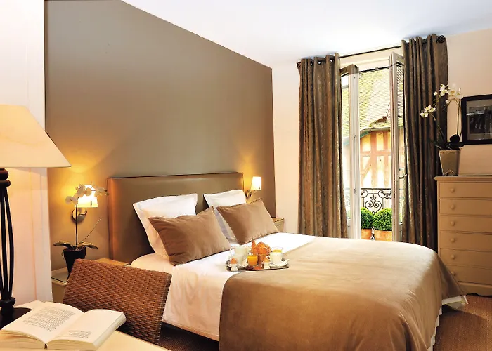 Le Fer A Cheval Hotel