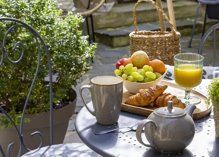 Le Fer A Cheval Hotel