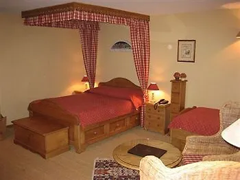 Le Fer A Cheval Hotel