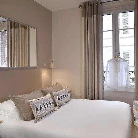Le Fer A Cheval Hotel