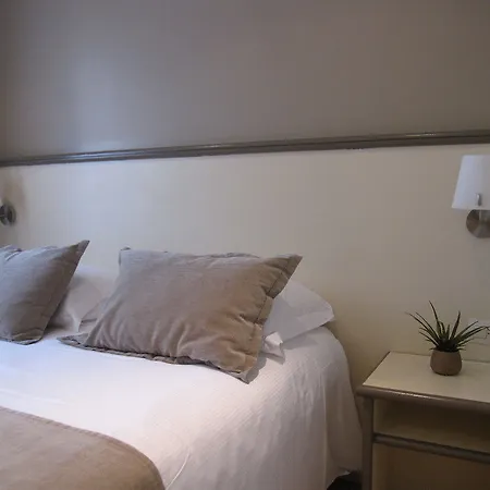 Le Fer A Cheval Hotel 3*