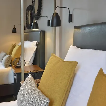 Le Fer A Cheval 3* טרוביל-סור-מאר