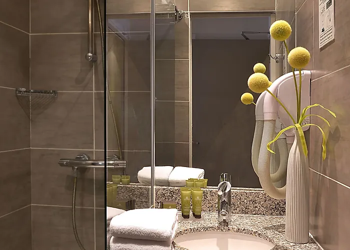 Le Fer A Cheval 3* טרוביל-סור-מאר