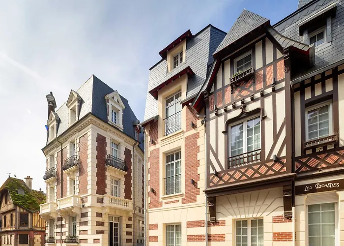 Le Fer A Cheval מלון 3*